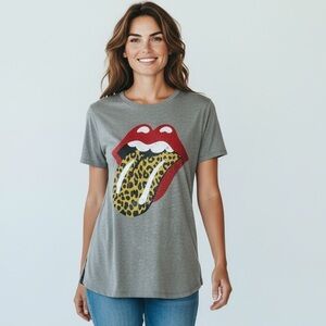 Rolling Stones logo vintage ladies Tee. no inside label size medium cotton